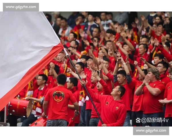 今夜国足迎来关键一战球迷期待拼搏精神与胜利曙光点燃主场激情